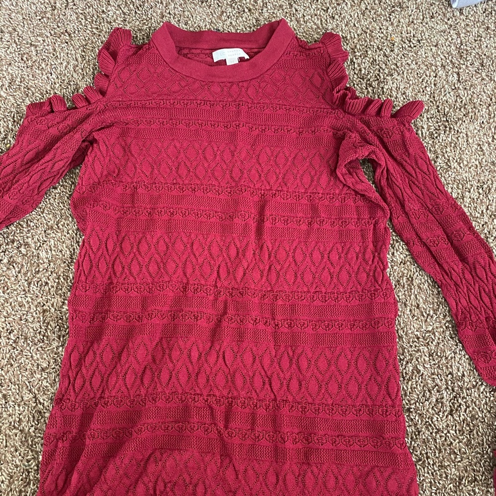 Ruched open shoulder long sleeve shirt